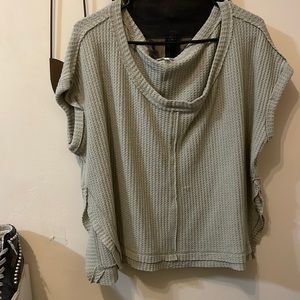 Ke knitted soft baby doll tee with slits of the side a little